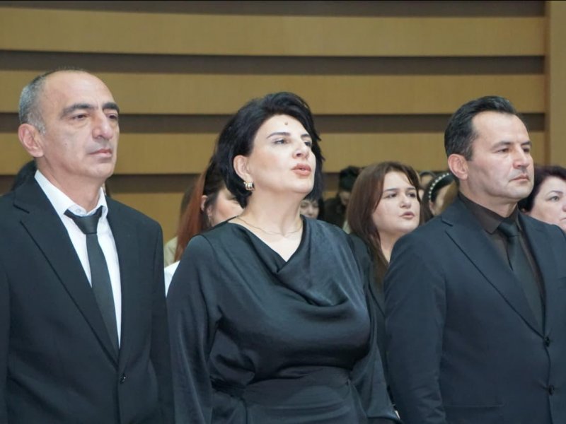 ZAQATALA UŞAQ İNCƏSƏNƏT MƏKTƏBİ MÖHTƏŞƏM KONSERT VERİB.