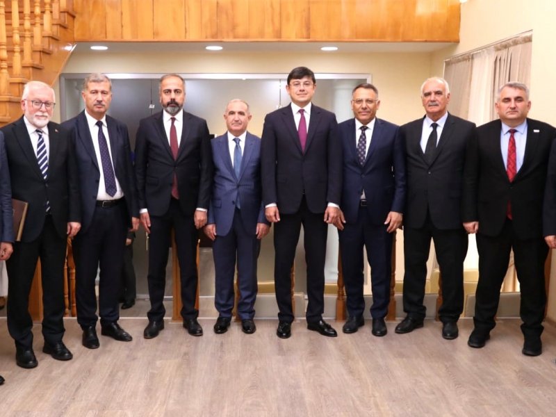 Türkiyənin nüfuzlu universitetlərinin rektorları Diaspor Komitəsində olub