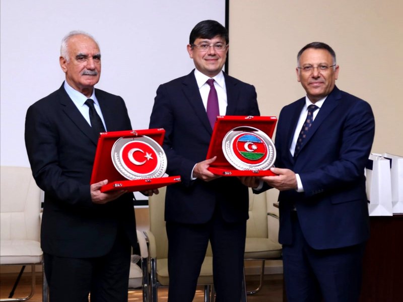 Türkiyənin nüfuzlu universitetlərinin rektorları Diaspor Komitəsində olub