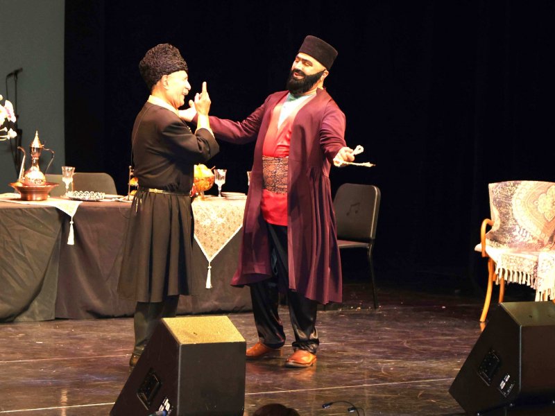 Kanadada “O olmasın, bu olsun” operettası səhnələşdirilib