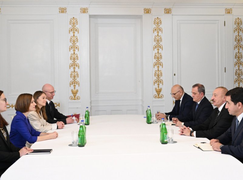 Azərbaycan Prezidenti İlham Əliyev Kopenhagendə Moldova Prezidenti ilə görüşüb