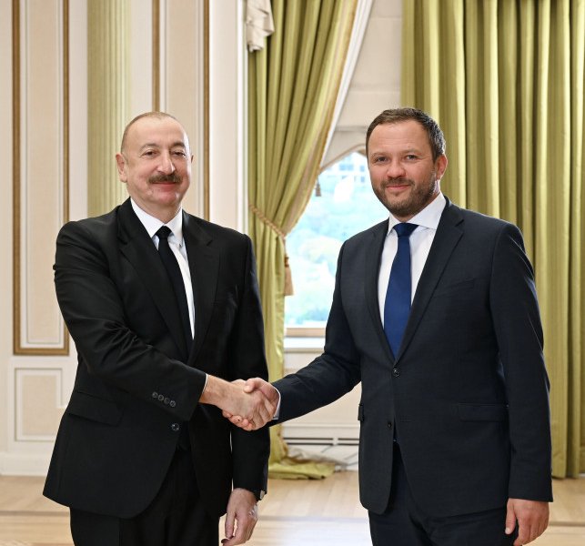Prezident İlham Əliyev Estoniyanın xarici işlər nazirini qəbul edib