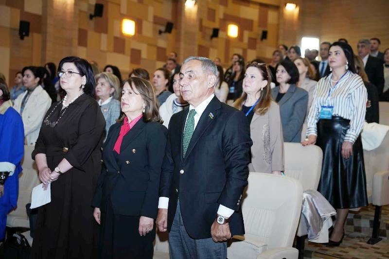 Beynəlxalq səhiyyə əməkdaşlığı, elmi fikir mübadiləsi və tibbi təcrübənin vəhdəti