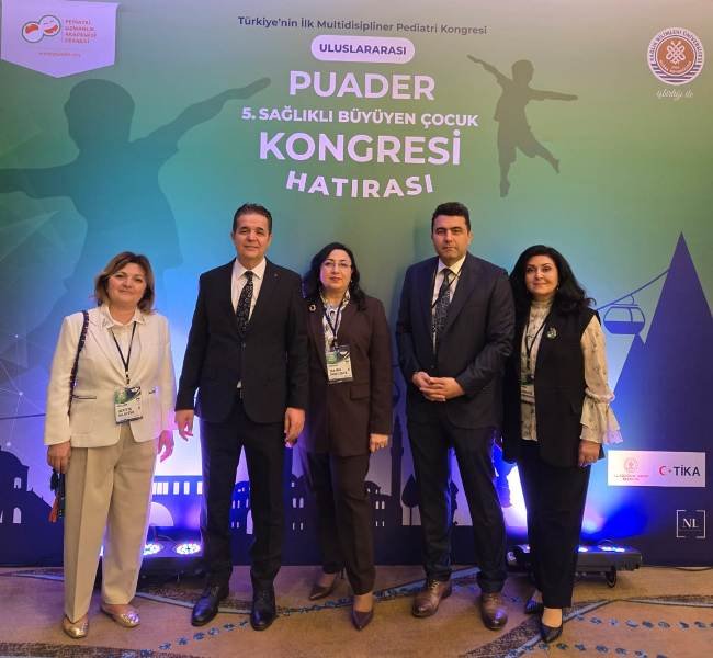 Bursada Azərbaycan pediatrları uşaq sağlamlığı sahəsində çağırışları müzakirə etdilər