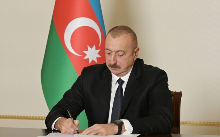 Prezident vətəndaşların hərbi xidmətə çağırılması və hərbi qulluqçuların ehtiyata buraxılması haqqında Sərəncam imzalayıb