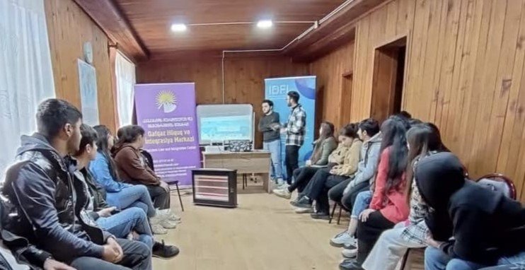 Bolnisidəki “Qafqaz Hüquq və İnteqrasiya Mərkəzi” Ümumdünya Uşaqlar Günündə fəaliyyətini təqdim edib