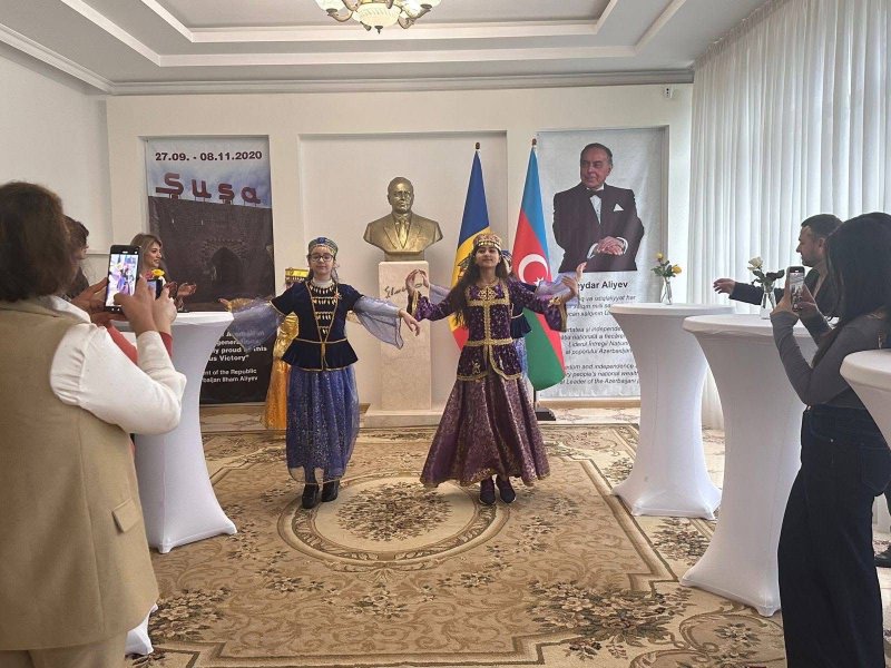 Zəfərin beşilliyi Kişineuda qeyd olunub