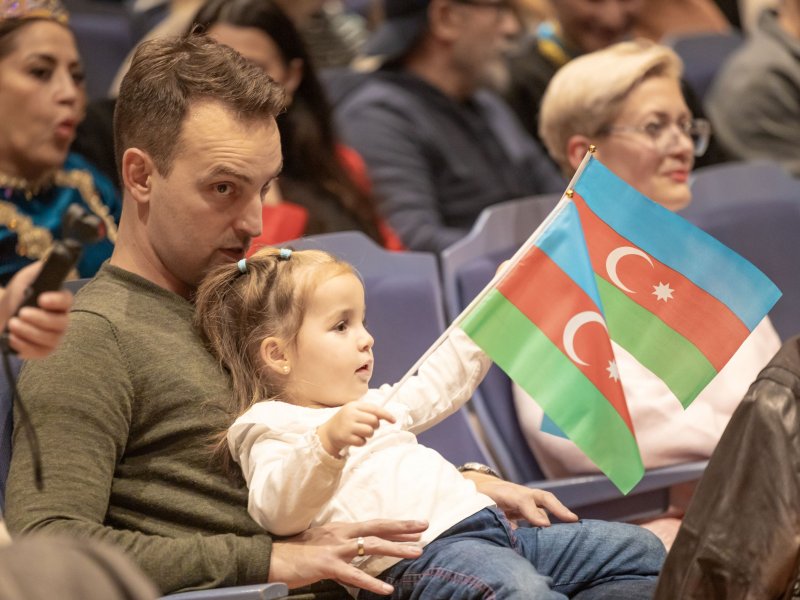 Azərbaycanla İsveçrə arasında mədəniyyət körpüsü