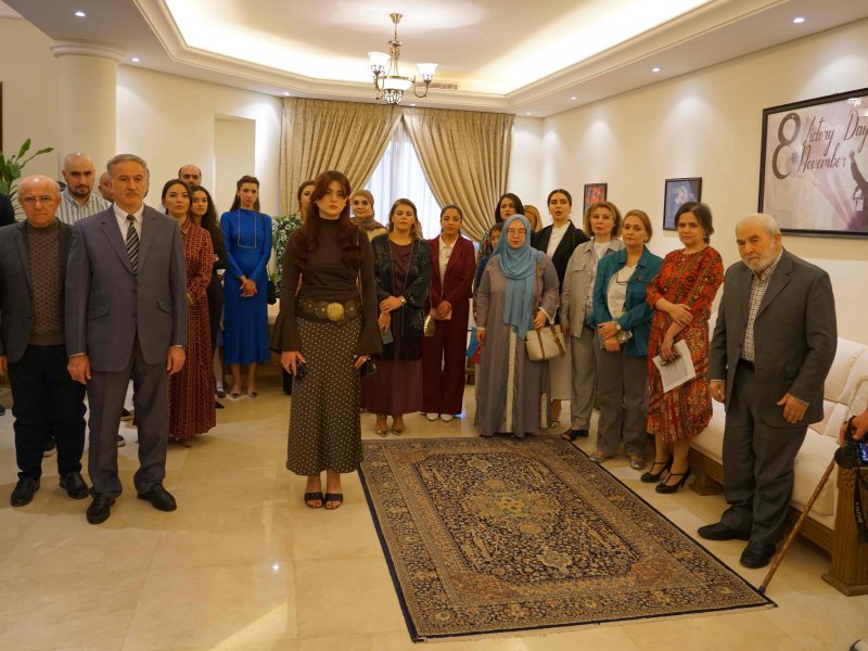 Azyaşlı soydaşlarımız üçün “Doğma dilim” kitabı təqdim olunub