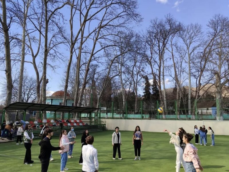Bolnisidəki “Qafqaz Hüquq və İnteqrasiya Mərkəzi” Ümumdünya Uşaqlar Günündə fəaliyyətini təqdim edib
