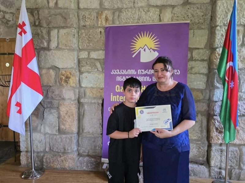 Bolnisidəki “Qafqaz Hüquq və İnteqrasiya Mərkəzi” Ümumdünya Uşaqlar Günündə fəaliyyətini təqdim edib