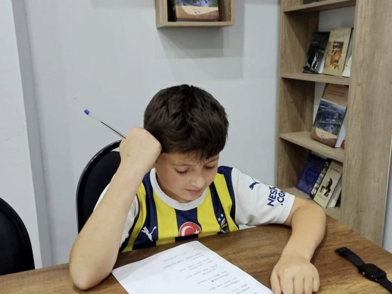 Bolnisidəki “Qafqaz Hüquq və İnteqrasiya Mərkəzi” Ümumdünya Uşaqlar Günündə fəaliyyətini təqdim edib