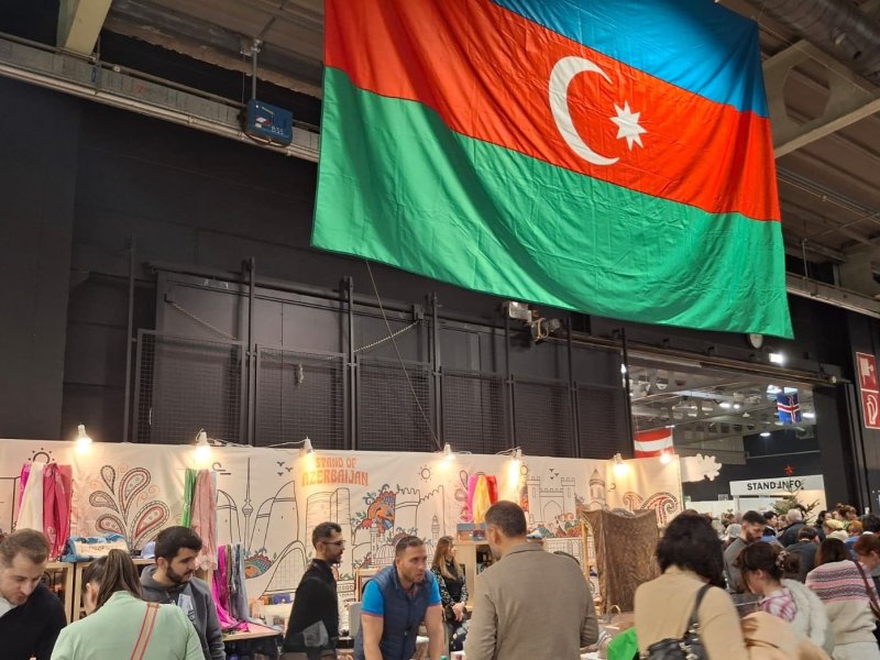 “Lüksemburq Beynəlxalq Bazarı”nda Azərbaycan stendinə böyük maraq