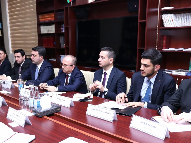 İki qardaş ölkənin diaspor qurumları müzakirələr aparıb