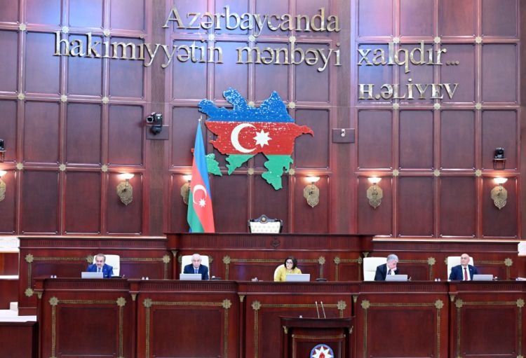 Parlamentdə “Daxili qoşunlar haqqında” yeni qanun layihəsi üçüncü oxunuşda təsdiqlənib