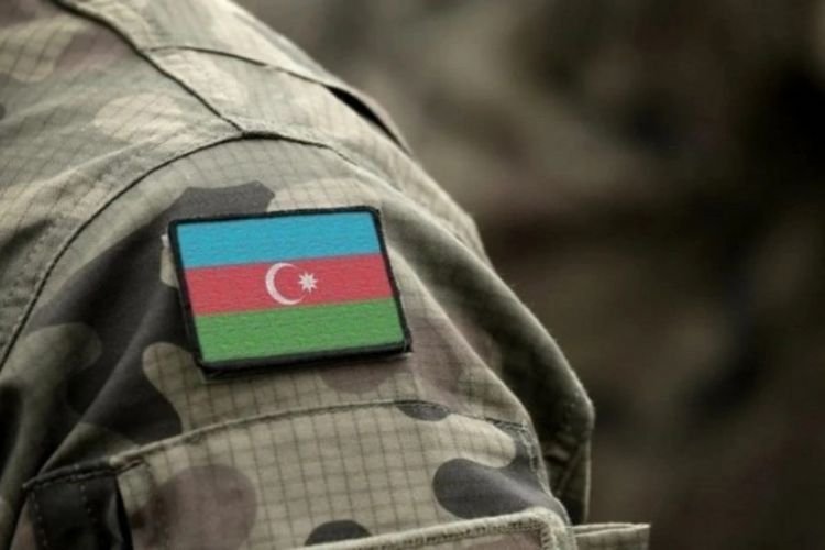 Azərbaycanda gizir və miçmanlar üçün ehtiyatda olmağın yaş həddi artırılıb