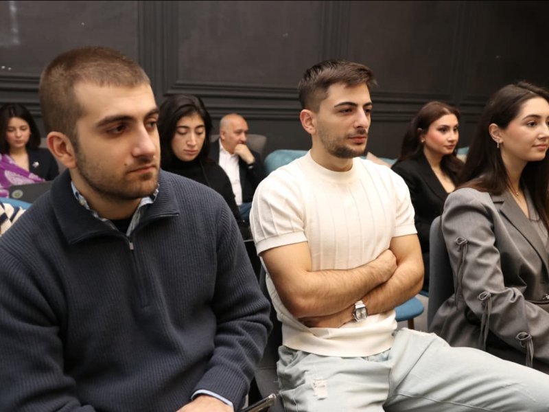Budapeştdə diaspor gənclərinin toplantısı keçirilib