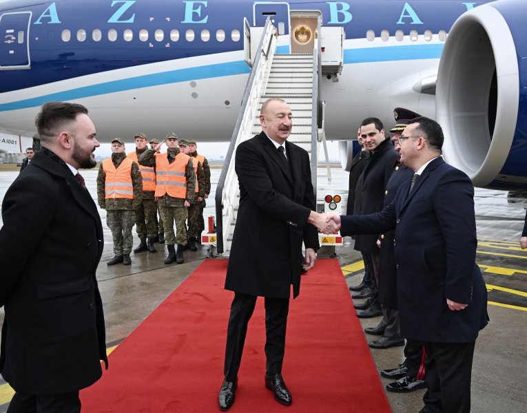 Azərbaycan Prezidenti İlham Əliyev Slovakiyaya rəsmi səfərə gedib