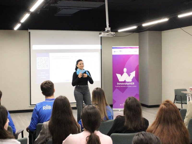 “InnovateHER: Fuelling Women’s Success in STEM” layihəsi çərçivəsində silsilə seminarlar keçirilib 