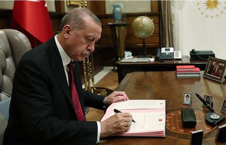 Ərdoğan icra hakimiyyəti orqanlarında kadr dəyişikliyi edib