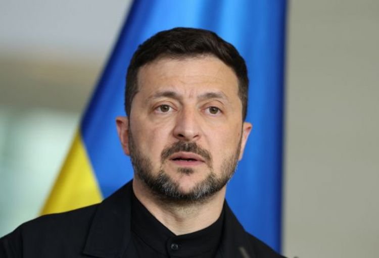 Volodimir Zelenski: Kiyevdə və ətraf bölgədə Rusiyanın kütləvi hücumunun nəticələri aradan qaldırılır