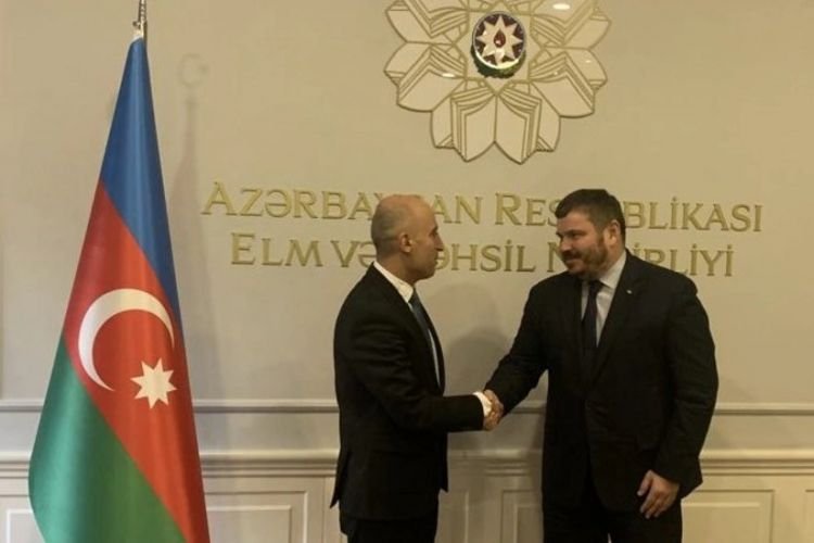 Azərbaycanda Ukrayna dilinin tədris imkanlarının genişləndirilməsi müzakirə edilib