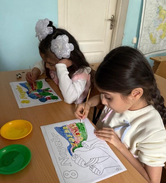 Cəbhəyanı Dneprdə Azərbaycan dilini yaşadan məktəb
