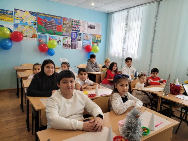 Cəbhəyanı Dneprdə Azərbaycan dilini yaşadan məktəb