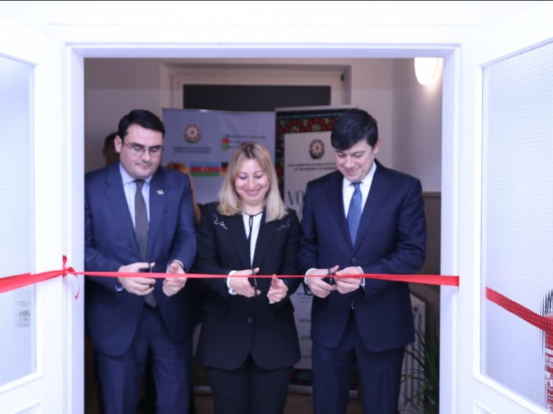 Xaricdə daha bir Azərbaycan Evi və həftəsonu məktəbi açılıb