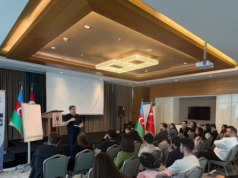 "Azərbaycan Diaspor Gəncləri: Birlik və İnkişaf Forumu"nda təlimlər və panellər keçirilib