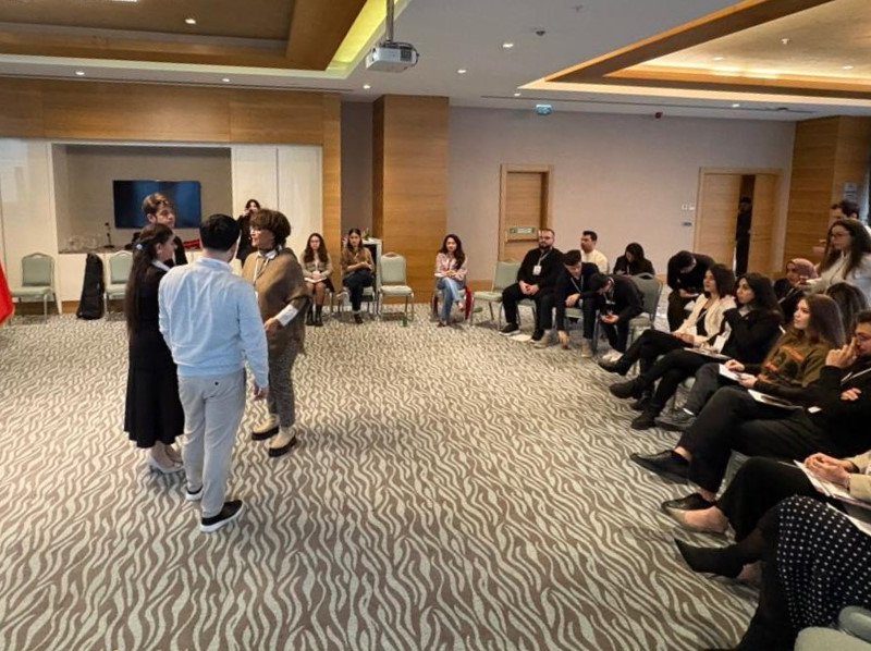 "Azərbaycan Diaspor Gəncləri: Birlik və İnkişaf Forumu"nda təlimlər və panellər keçirilib