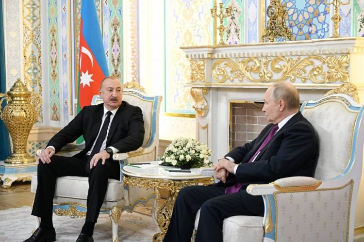 Vladimir Putin Rusiya vətəndaşlarının İrandan təxliyəsinə görə İlham Əliyevə təşəkkür edib