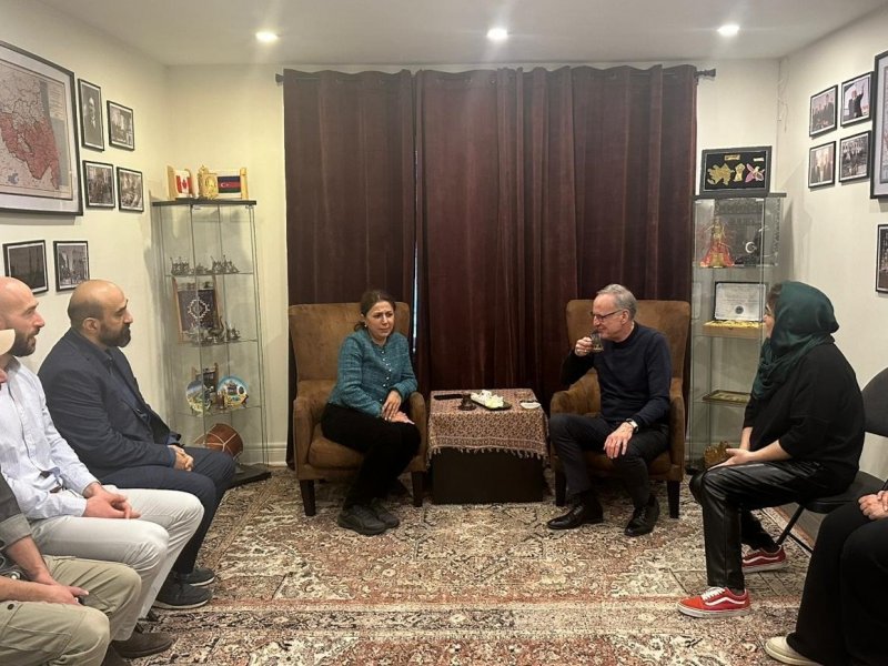 Rob Olifant “Azərbaycançılığı yaşadın, amma unutmayın ki, siz həm də kanadalısız”