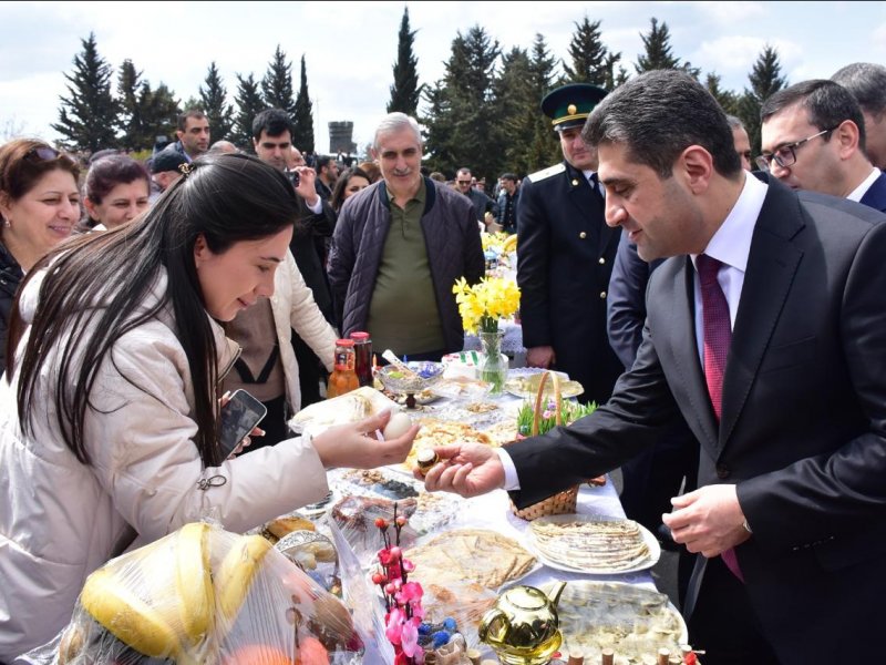 QAXDA BAYRAQ MEYDANINDA NOVRUZ BAYRAMI QEYD OLUNUB.