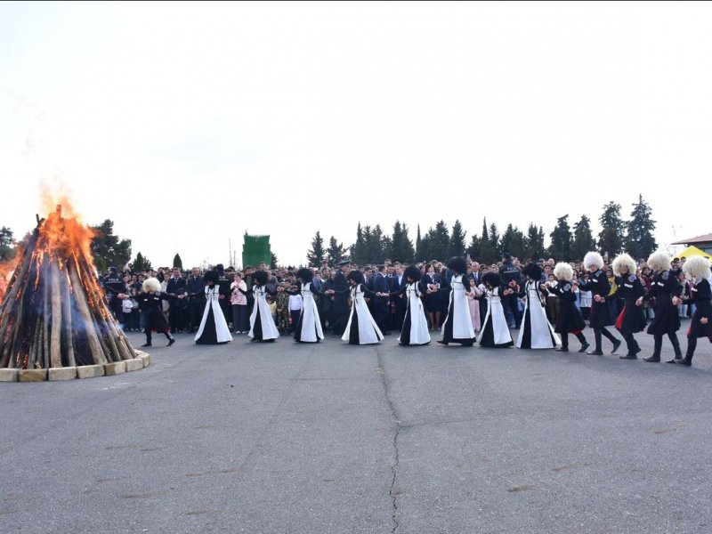 QAXDA BAYRAQ MEYDANINDA NOVRUZ BAYRAMI QEYD OLUNUB.