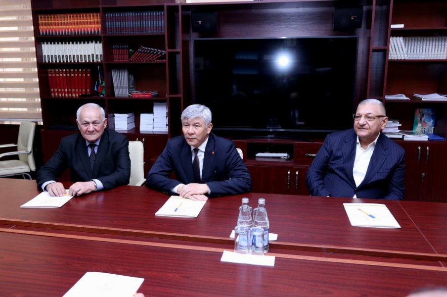 Akif Alaferdova “Tərəqqi” medalı təqdim olunub