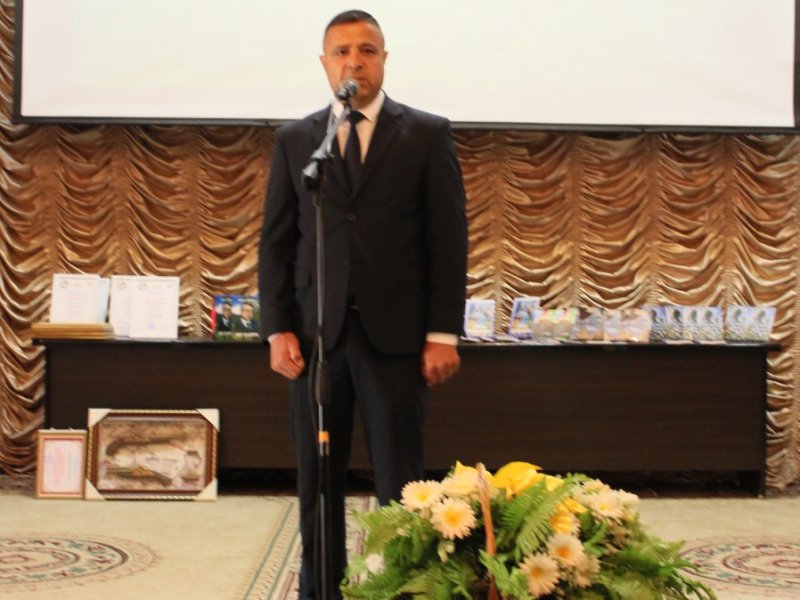 QAX RAYON RƏHBƏRİ YERLİ YAZARLARLA GÖRÜŞÜB-FOTOLAR. 