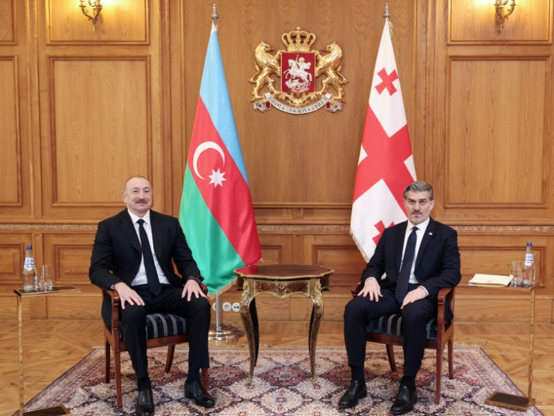 Prezident İlham Əliyevin Gürcüstanın Prezidenti Mixeil Kavelaşvili ilə təkbətək görüşü olub