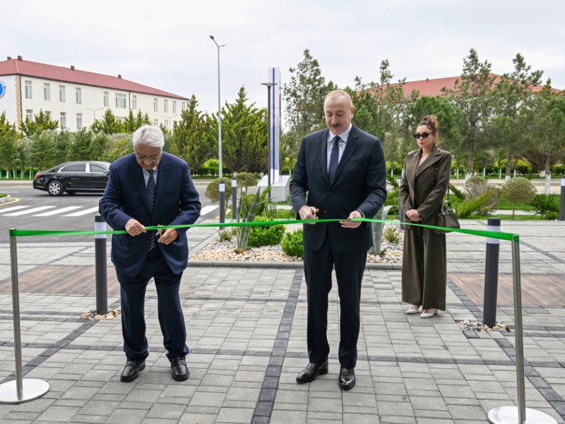 Prezident İlham Əliyev Milli Aviasiya Akademiyasında Beynəlxalq Təlim Mərkəzinin açılışında iştirak edib