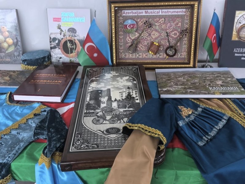 İllinoys Universitetində Azərbaycan mədəniyyəti tanıdılıb