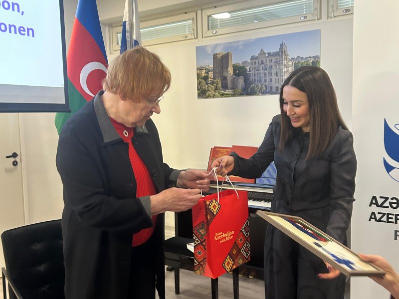 Finlandiyanın ilk qadın prezidenti Azərbaycan Evinin qonağı olub
