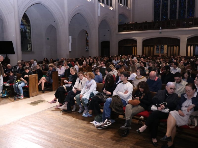 Parisdə azərbaycanlı pianoçunun konserti maraqla izlənib