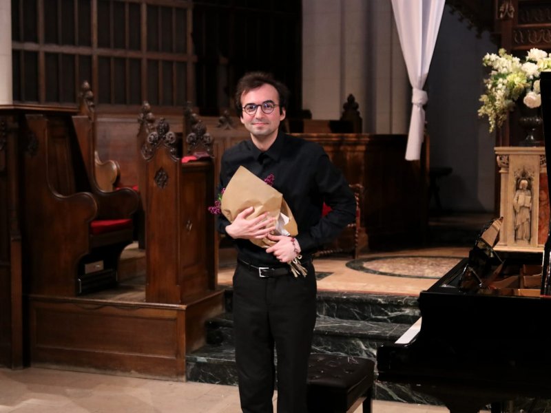 Parisdə azərbaycanlı pianoçunun konserti maraqla izlənib