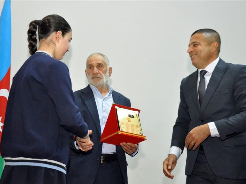 “HEYDƏR ƏLİYEV MƏKTƏBLİLƏRİN GÖZÜ İLƏ” ADLI İNŞA YAZI MÜSABİQƏSİNƏ BAŞLANIB.