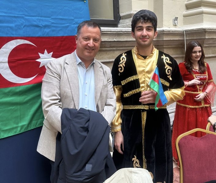 Budapeşt Korvinus Universitetində Azərbaycan guşəsi