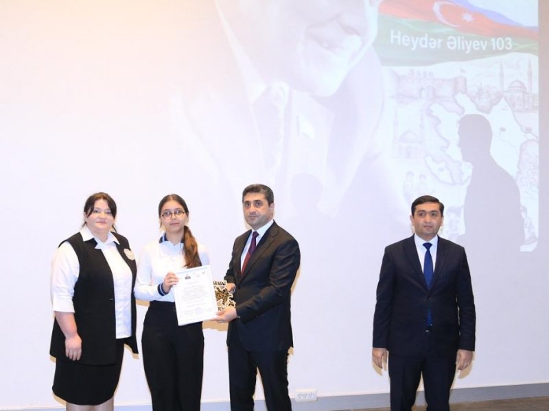 QAXDA “HEYDƏR ƏLİYEV MƏKTƏBLİLƏRİN GÖZÜ İLƏ” ADLI İNŞA YAZI MÜSABİQƏSİ QALİBLƏRİNİN TƏLTİFOLUNMA MƏRASİMİ KEÇİRİLİB.
