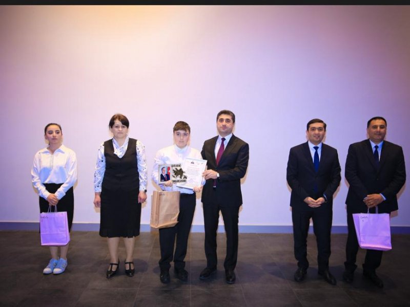 QAXDA “HEYDƏR ƏLİYEV MƏKTƏBLİLƏRİN GÖZÜ İLƏ” ADLI İNŞA YAZI MÜSABİQƏSİ QALİBLƏRİNİN TƏLTİFOLUNMA MƏRASİMİ KEÇİRİLİB.
