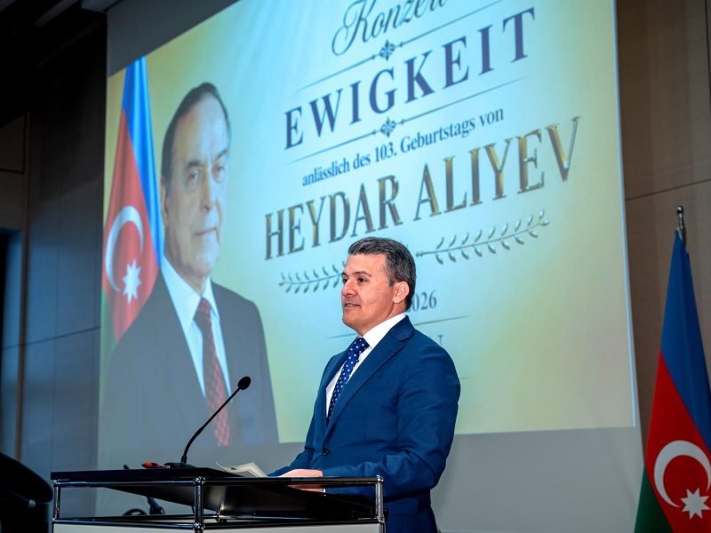 Berlində Ulu Öndər Heydər Əliyevin anadan olmasının 103-cü ildönümü qeyd edilib