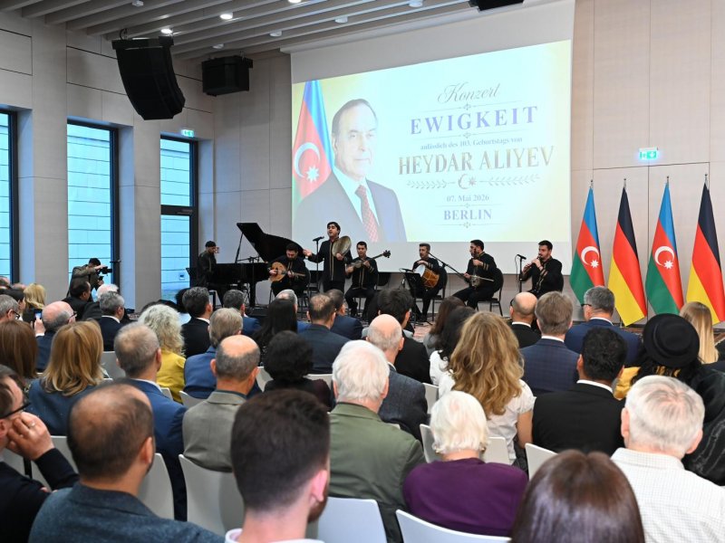 Soydaşlarımız Ümummilli Lider Heydər Əliyevin 103-cü ildönümünü silsilə tədbirlərlə qeyd ediblər