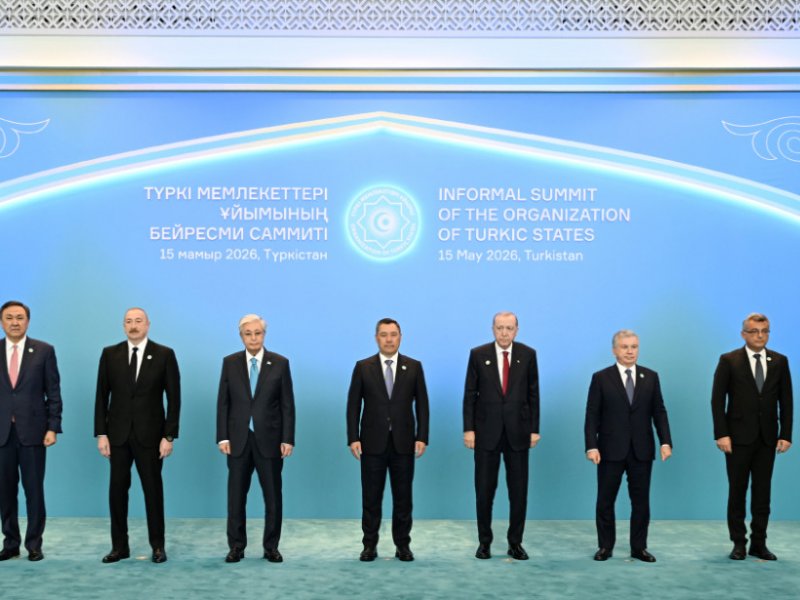 Prezident İlham Əliyev Türküstanda TDT-nin qeyri-rəsmi Zirvə görüşündə iştirak edir